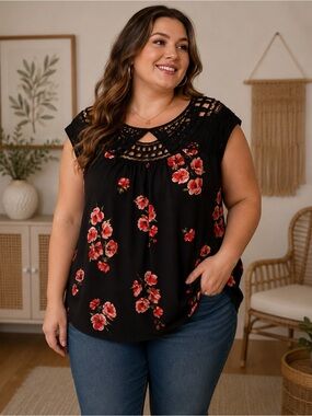 Maurices 1X Black Floral Lace Yoke Blouse Red Floral Flowy Top Plus Size